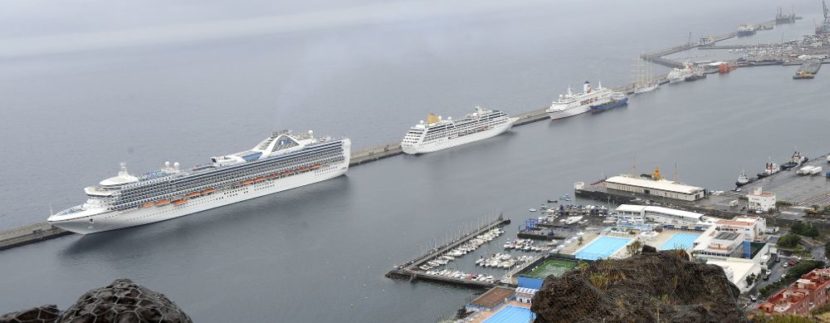 The port of Tenerife, among the three best one in the world 2016 for the cruises stop-overs