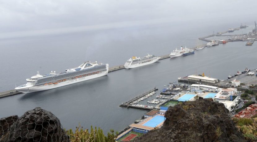 The port of Tenerife, among the three best one in the world 2016 for the cruises stop-overs