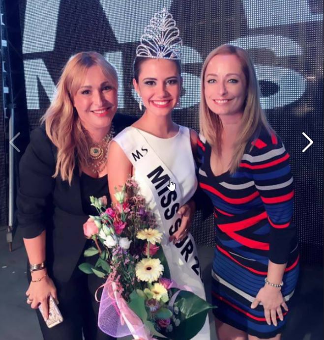 Miss Sur Tenerife 2016, the young pharmacy student Paula Pérez was elected Miss South 2016, at a gala held last night at the Plaza of Spain Adeje, Tenerife