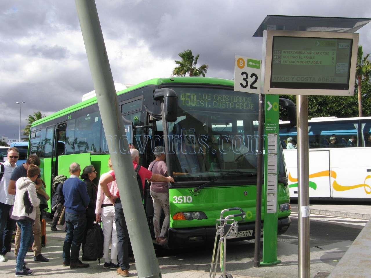 Tenerife bus in Tenerife South airport 450