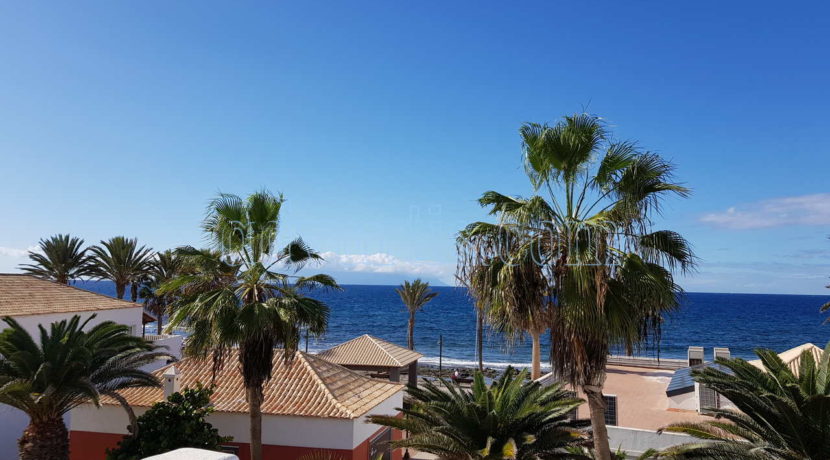 Oceanfront apartment for sale in Parque Santiago 2, Playa de Las Americas, Tenerife