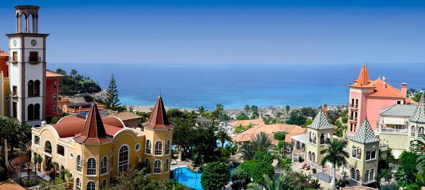 TUI recognizes the Bahia del Duque 5 star hotel Tenerife with two awards