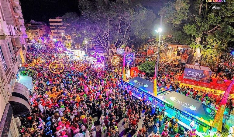 Titsa transports more than 622,000 passengers at the Carnival of Santa Cruz de Tenerife 2019