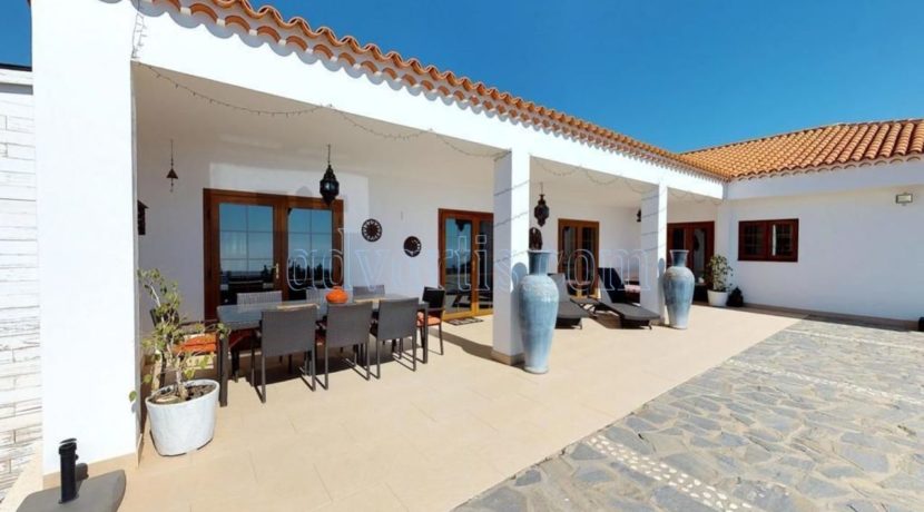 beautiful-villa-for-sale-in-san-miguel-de-abona-tenerife-38620-0517-02