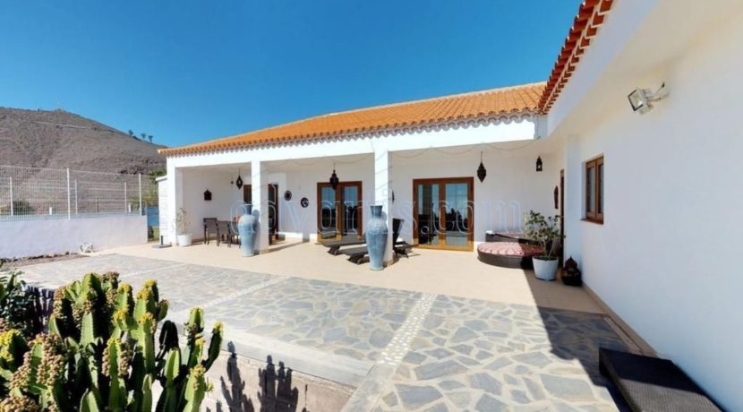 beautiful-villa-for-sale-in-san-miguel-de-abona-tenerife-38620-0517-25