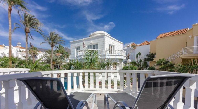 exclusive-seafront-villa-for-sale-in-tenerife-costa-adeje-38660-0512-06