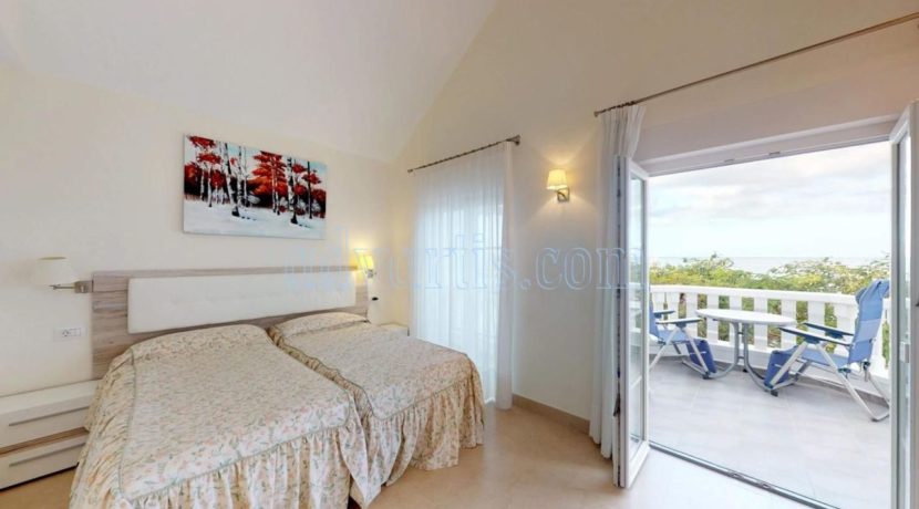 exclusive-seafront-villa-for-sale-in-tenerife-costa-adeje-38660-0512-14