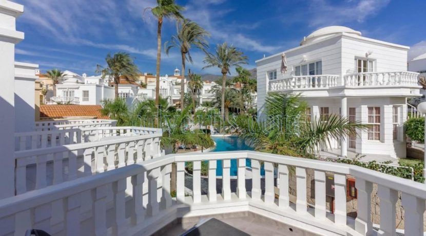 exclusive-seafront-villa-for-sale-in-tenerife-costa-adeje-38660-0512-21