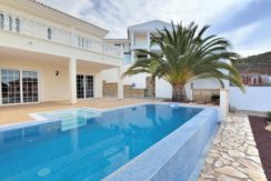 Villa for sale in Tenerife Costa Adeje Roque del Conde