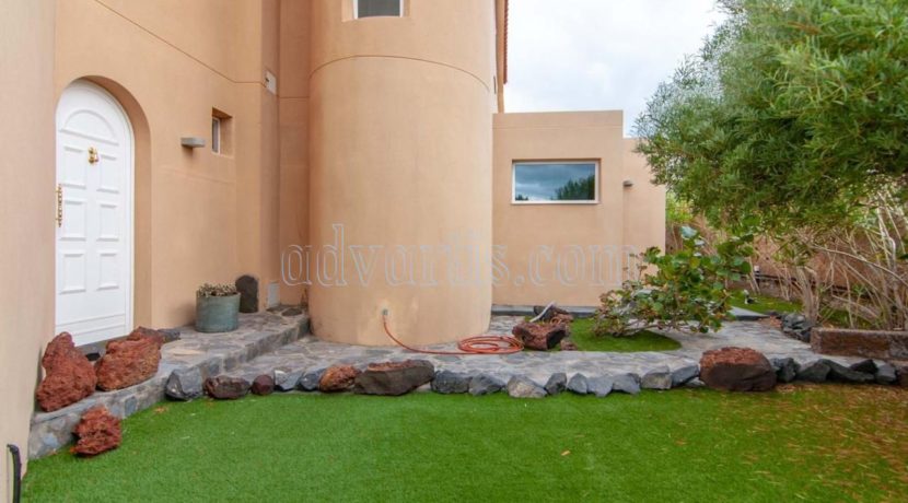 oceanfront-house-for-sale-in-el-medano-tenerife-spain-38612-0517-42