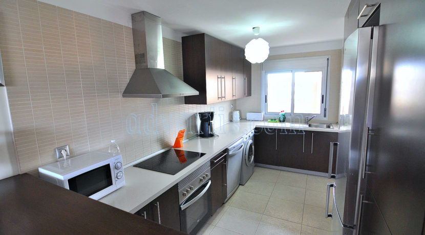 2 bedroom apartment for sale in Playa Paraiso Tenerife