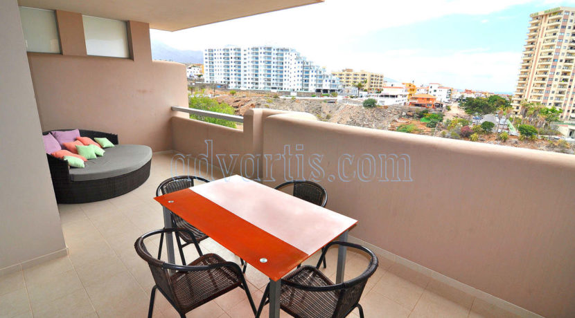 2 bedroom apartment for sale in Playa Paraiso Tenerife