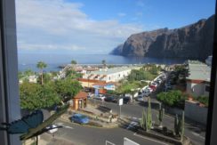 2 bedroom apartment for sale in Los Gigantes Tenerife