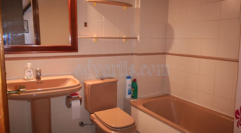 spacious-3-bedroom-apartment-for-sale-in-adeje-tenerife-38670-1114-07