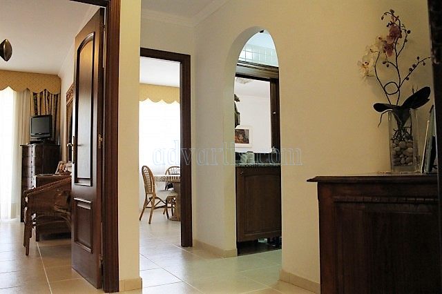 1-bedroom-apartment-for-sale-in-los-cristianos-tenerife-canary-islands-spain-38650-0130-09