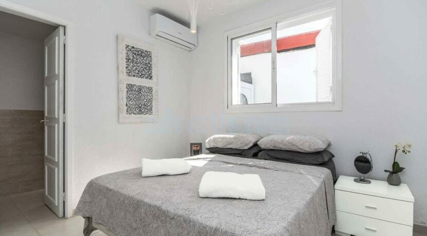 4-bedroom-villa-for-rent-in-callao-salvaje-tenerife-spain-38678-0708-18