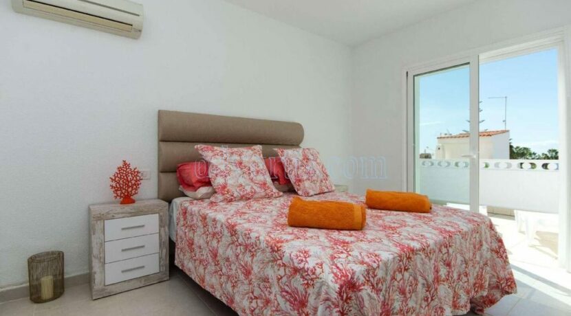 4-bedroom-villa-for-rent-in-callao-salvaje-tenerife-spain-38678-0708-21