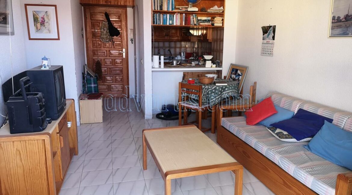 2-bedroom-apartment-for-sale-in-los-cristianos-tenerife-canary-islands-spain-38650-1217-01