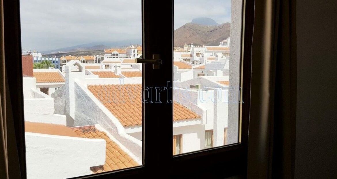 2-bedroom-penthouse-for-sale-in-los-cristianos-tenerife-38650-1212-07