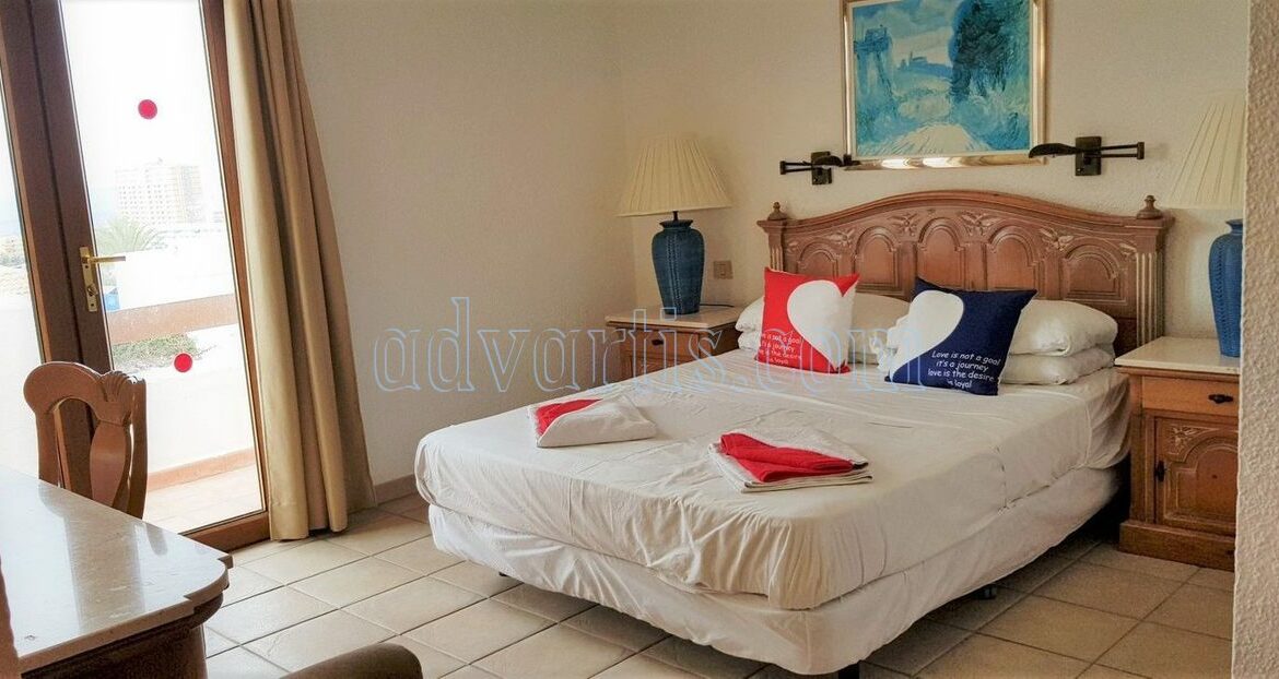 2-bedroom-penthouse-for-sale-in-los-cristianos-tenerife-38650-1212-09