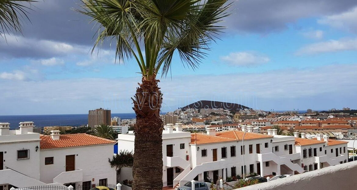 2-bedroom-penthouse-for-sale-in-los-cristianos-tenerife-38650-1212-13