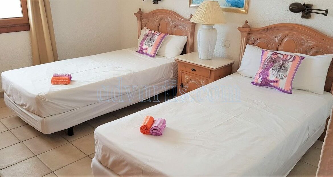 2-bedroom-penthouse-for-sale-in-los-cristianos-tenerife-38650-1212-15