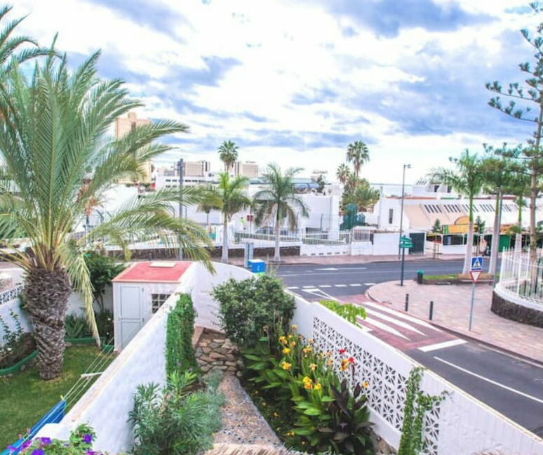 townhouse-for-sale-in-playa-de-las-americas-tenerife-spain-38660-0125-21