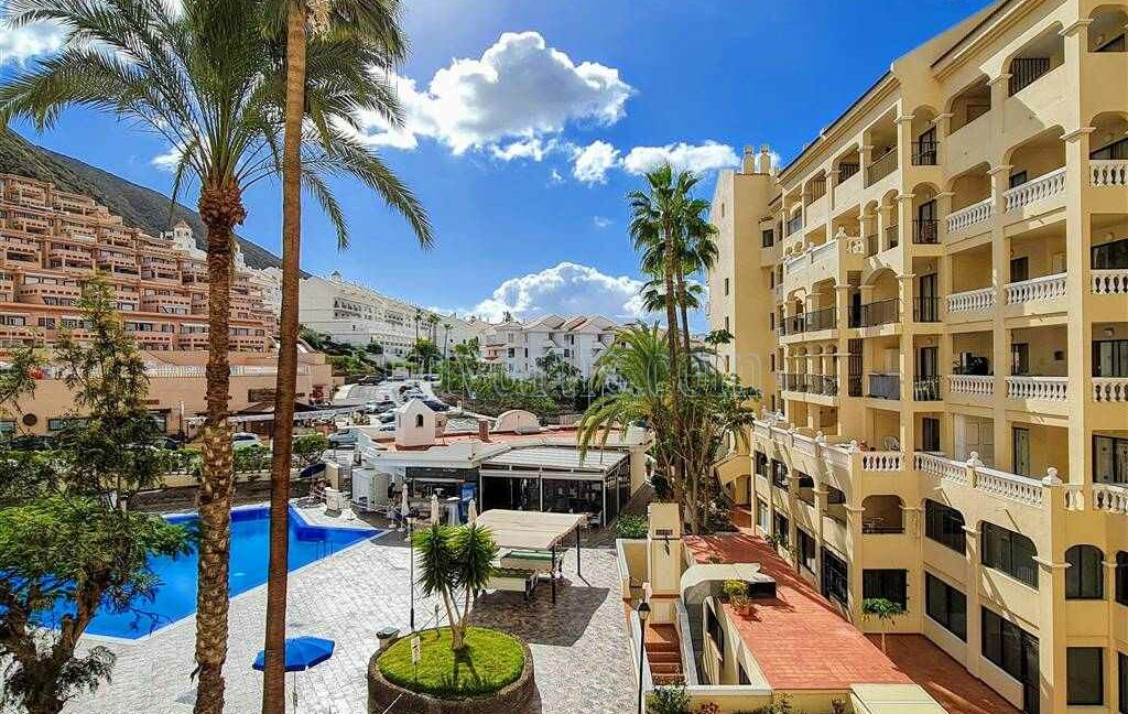 2-bedroom-apartment-for-sale-tenerife-los-cristianos-castle-harbour-complex-38650-0221-15