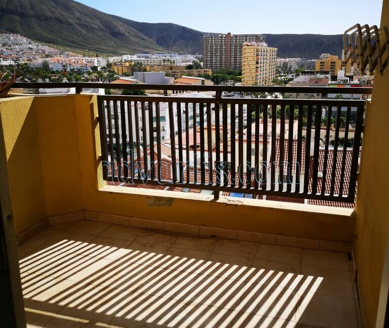 2-bedroom-apartment-for-sale-in-los-cristianos-tenerife-38650-0402-01