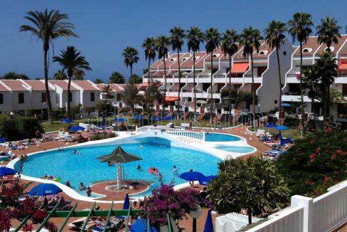 1 bed apartment to rent in Parque Santiago II Tenerife