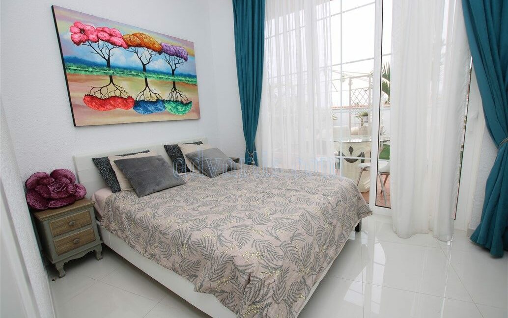 2-bedroom-apartment-for-sale-in-san-eugenio-alto-adeje-tenerife-38660-0216-03