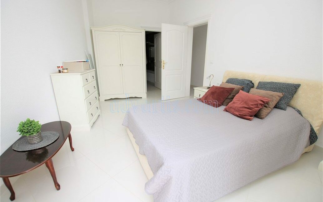 2-bedroom-apartment-for-sale-in-san-eugenio-alto-adeje-tenerife-38660-0216-12