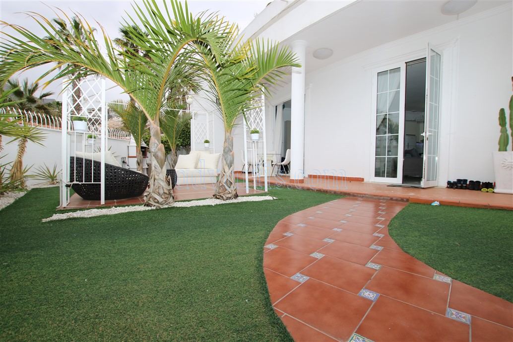 2 bedroom apartment for sale in San Eugenio Alto, Tenerife €339.000