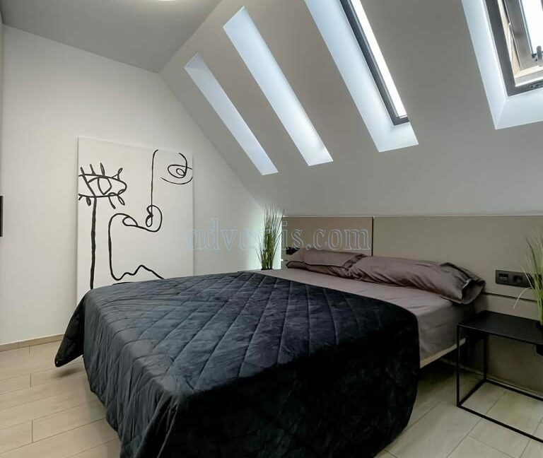 3-bedroom-apartment-for-sale-in-playa-de-las-americas-tenerife-38650-0202-09