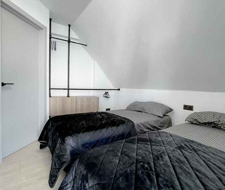 3-bedroom-apartment-for-sale-in-playa-de-las-americas-tenerife-38650-0202-17