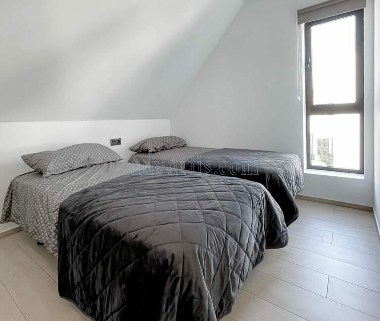 3-bedroom-apartment-for-sale-in-playa-de-las-americas-tenerife-38650-0202-18