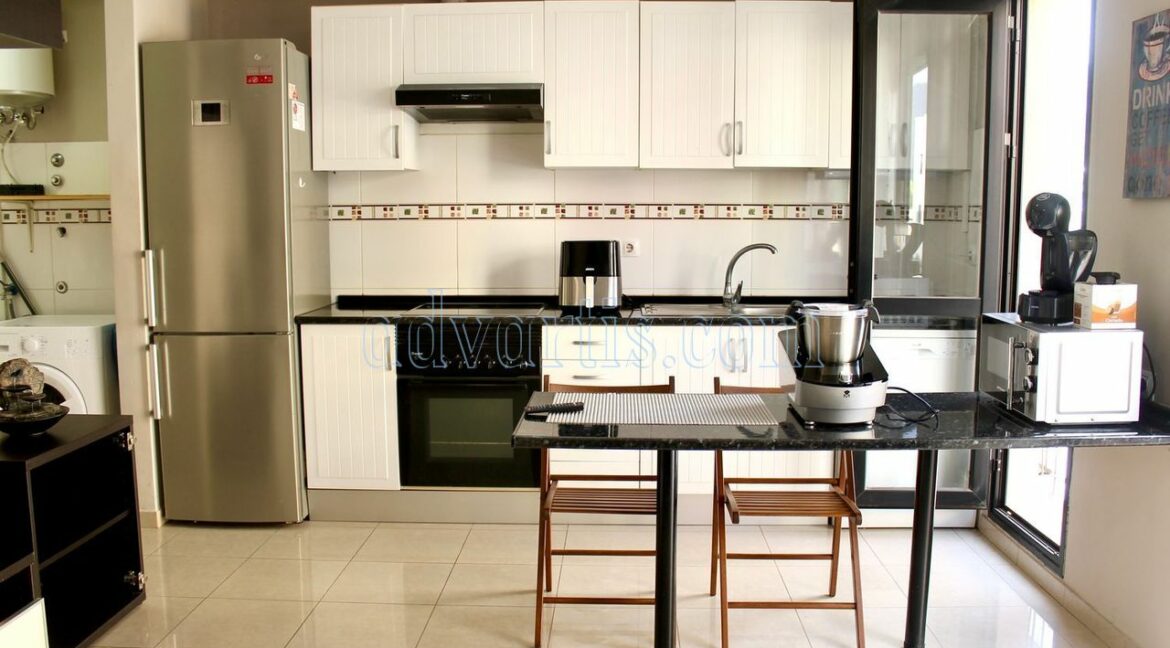 2-bedroom-apartment-for-sale-adeje-tenerife-38670-0902-08